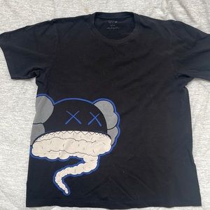 Uniqlo Kaws